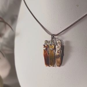 Mima & Oly Vintage Three Sister Necklace
